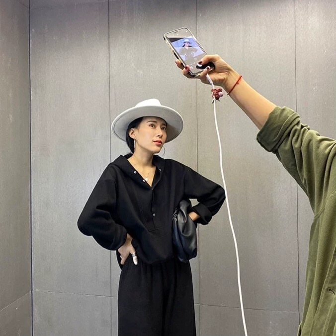 トップス ボトムス セットアップ パーカー トレーナー ワイドパンツ ストレートパンツ 袖あり 長袖 ストレート ワイド Iライン フード付き かわいい 大人可愛い きれいめ シンプル カジュアル