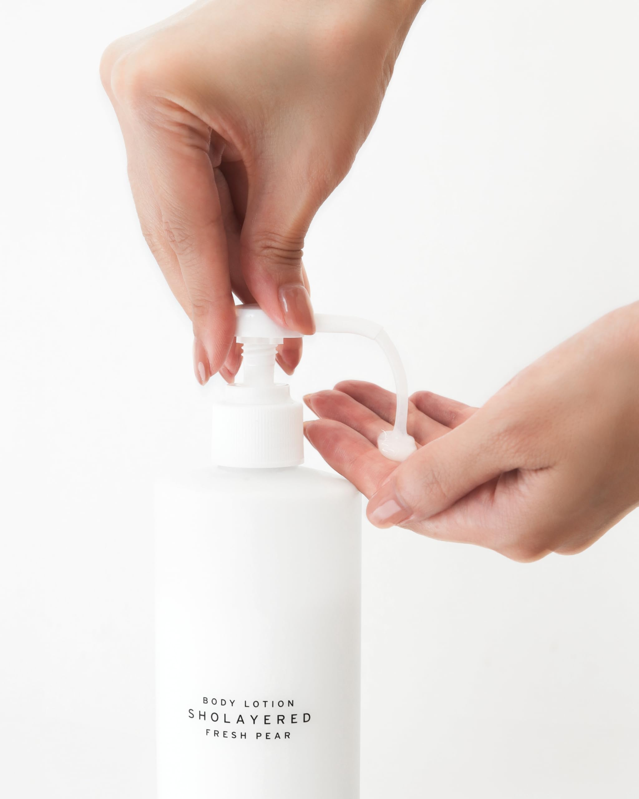 SHOLAYERED (ショーレイヤード)フレグランスセラム ボディローションフレッシュペア 300mL SHOLAYERED (ショーレイヤード)フレグランスセラム ボディローションフレッシュペア 300mL