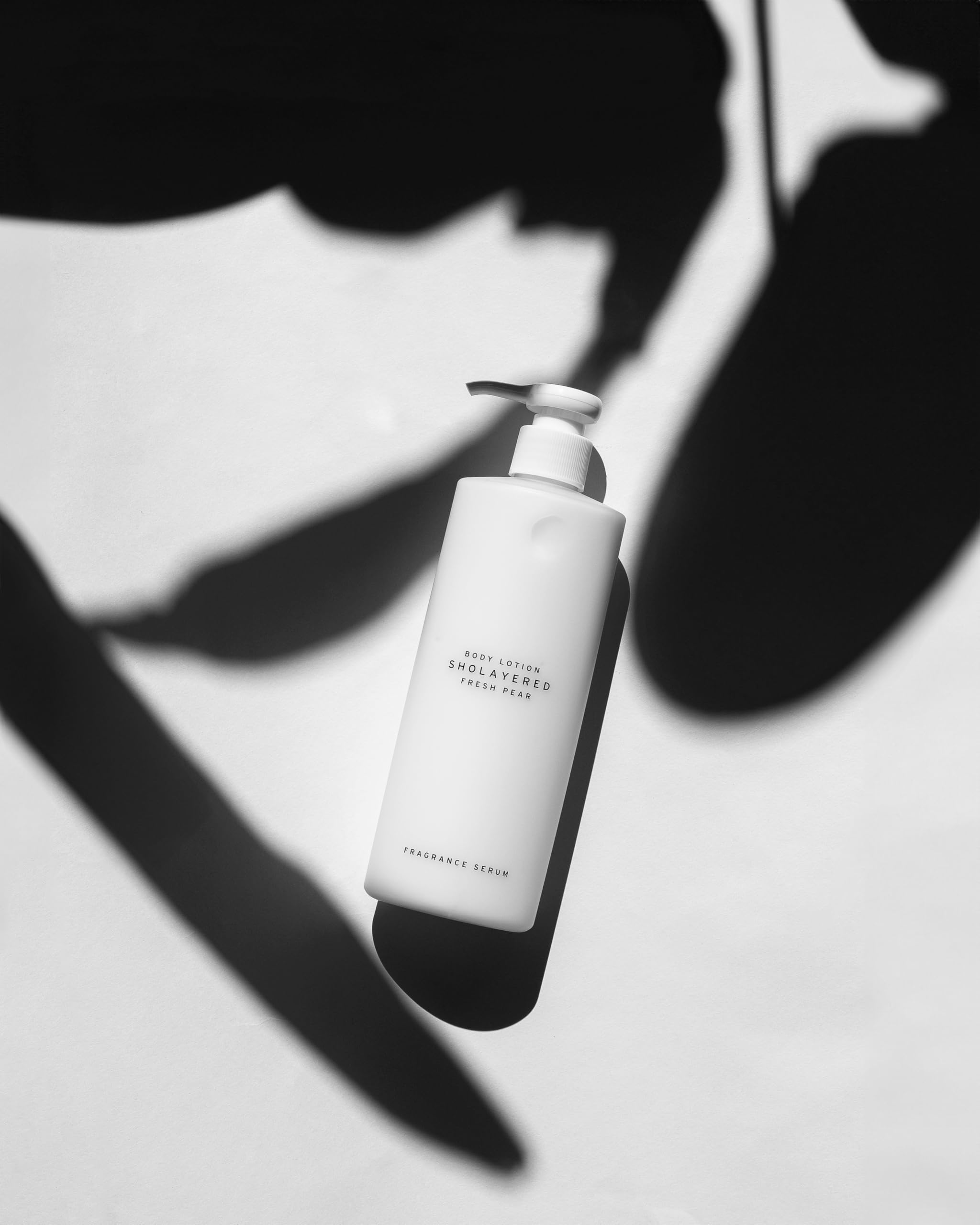 SHOLAYERED (ショーレイヤード)フレグランスセラム ボディローションフレッシュペア 300mL SHOLAYERED (ショーレイヤード)フレグランスセラム ボディローションフレッシュペア 300mL