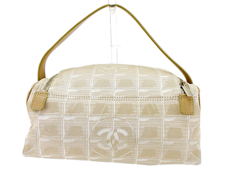 シャネル CHANEL バニティ 化粧ポーチ ハンドバッグ レディース メンズ 可 オールドシャネル ニュートラベルライン ベージュ×シルバー ナイロンジャガード×レザー 人気 良品 【中古】 T40 シャネル CHANEL バニティ 化粧ポーチ ハンドバッグ レディース メンズ 可 オールドシャネル ニュートラベルライン ベージュ×シルバー ナイロンジャガード×レザー 人気 良品 【中古】 T40