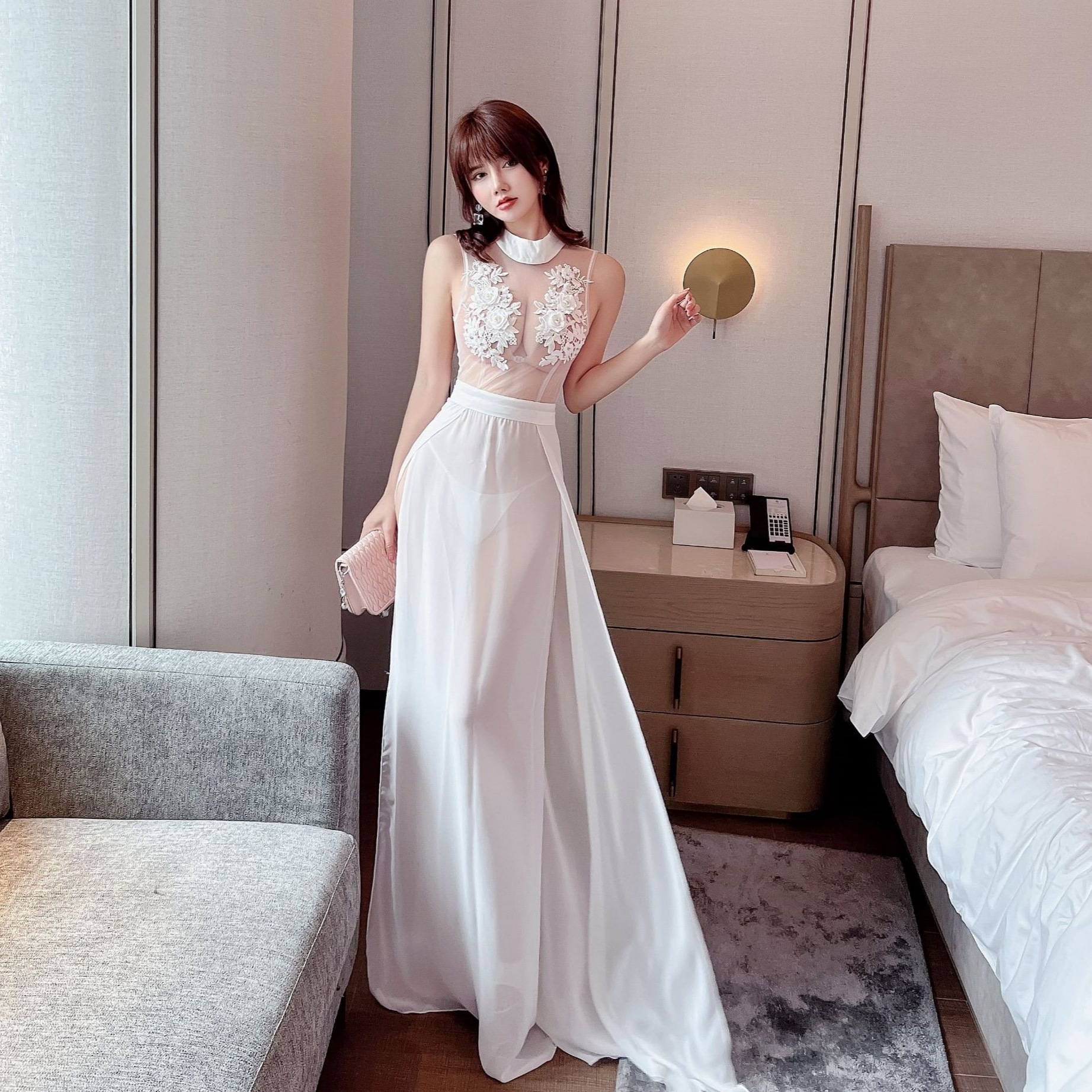 セクシーシースルーメッシュスプライシングロングドレス手縫い花柄オープンブレストドレスビューティーパフォーマンス衣装ステージ衣装