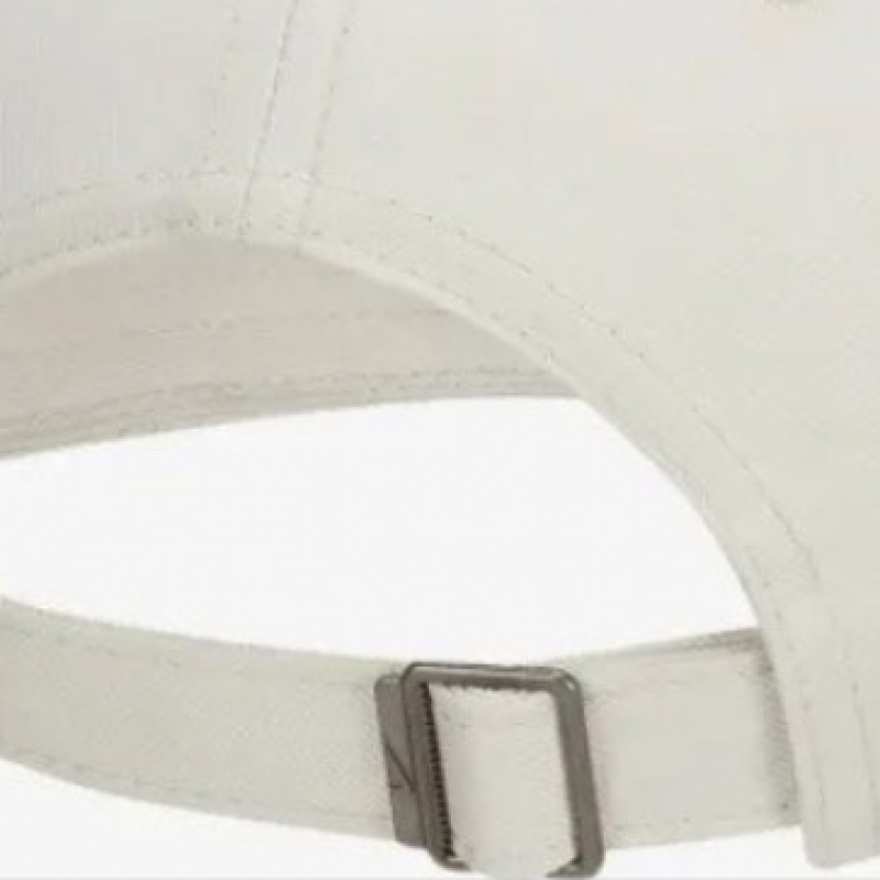 ナイキ U クラブアンストラクチャードスウッシュボールキャップホワイト FB5369-072