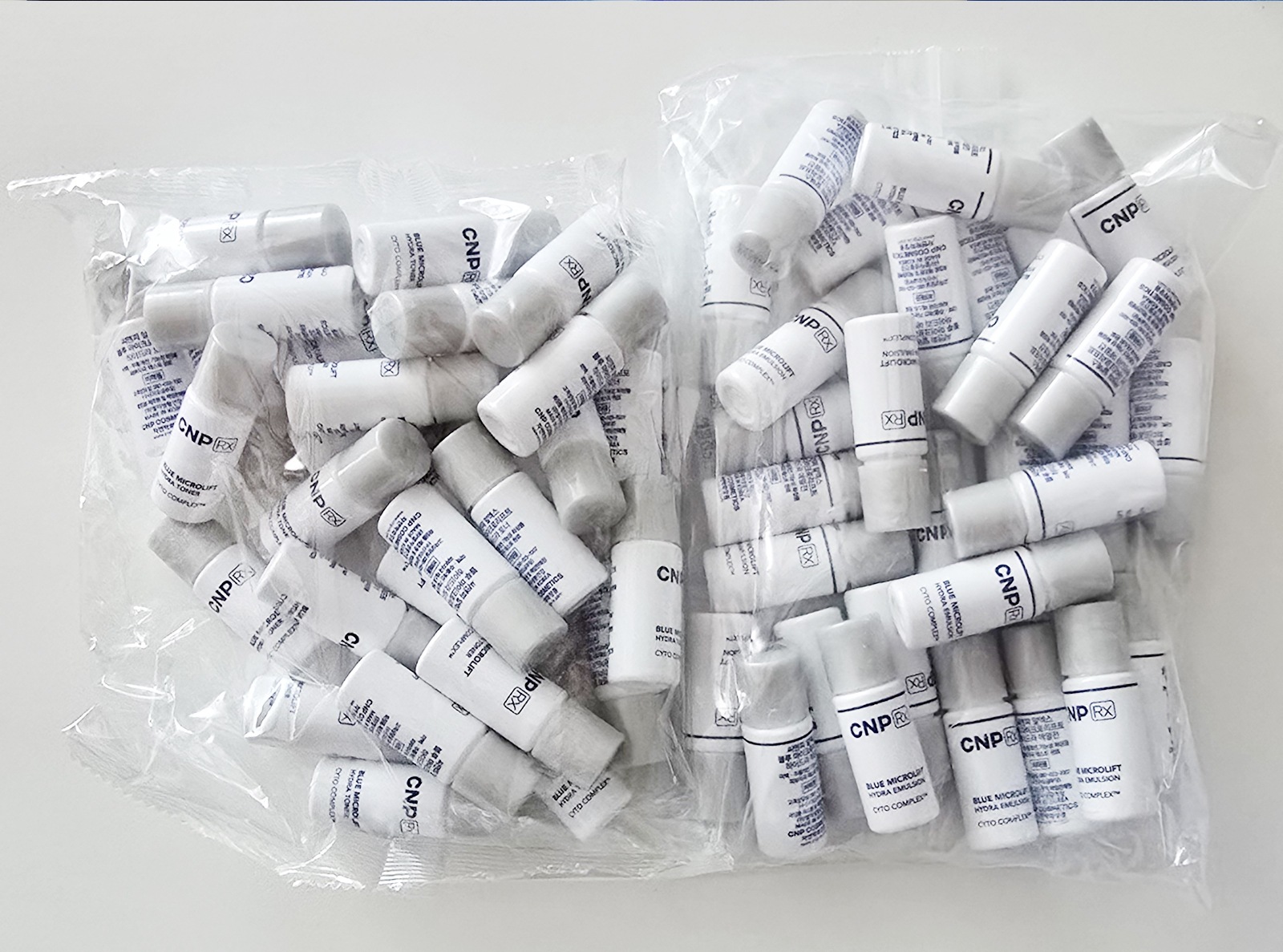 CNP Rx ブルーマイクロリフトハイドラ 2種 企画 セット/化粧水+乳液 +サンプル5点付き+化粧水5mlx30個+乳液5mlx30個/保湿/艶出し/弾力 CNP Rx ブルーマイクロリフトハイドラ 2種 企画 セット/化粧水+乳液 +サンプル5点付き+化粧水5mlx30個+乳液5mlx30個/保湿/艶出し/弾力