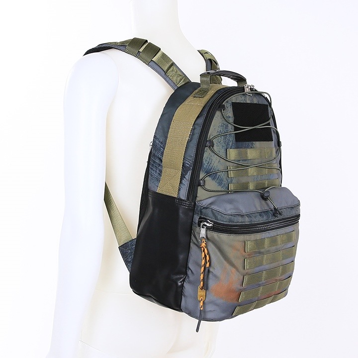 リュックサック バックパック 鞄 メンズ LYONEL 15インチノートPC対応 クッションポケット die-m-a-e8-315