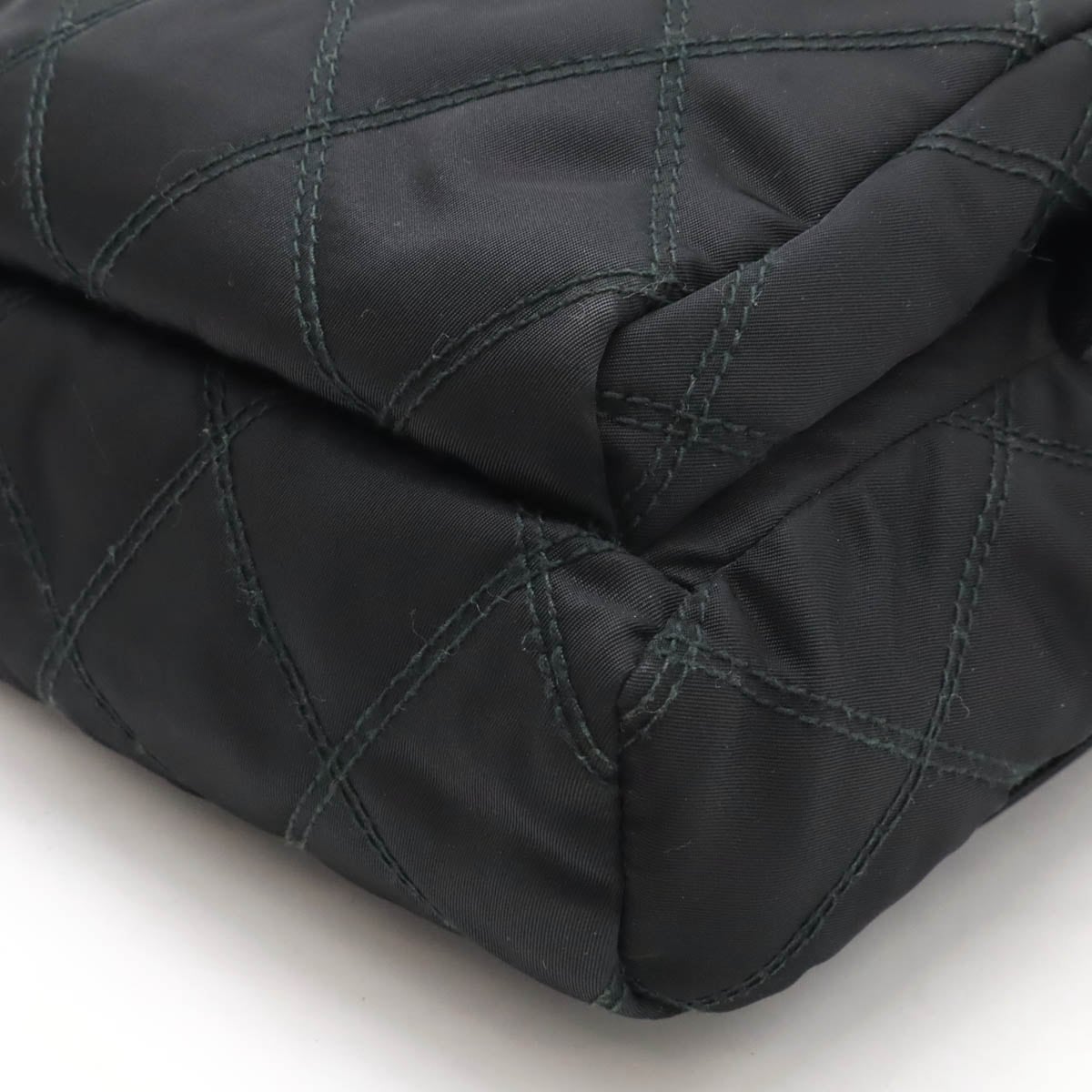 キルティング バックパック リュックサック ミニリュック ナイロン レザー NERO ブラック 黒 シルバー金具 1B01 キルティング バックパック リュックサック ミニリュック ナイロン レザー NERO ブラック 黒 シルバー金具 1B01