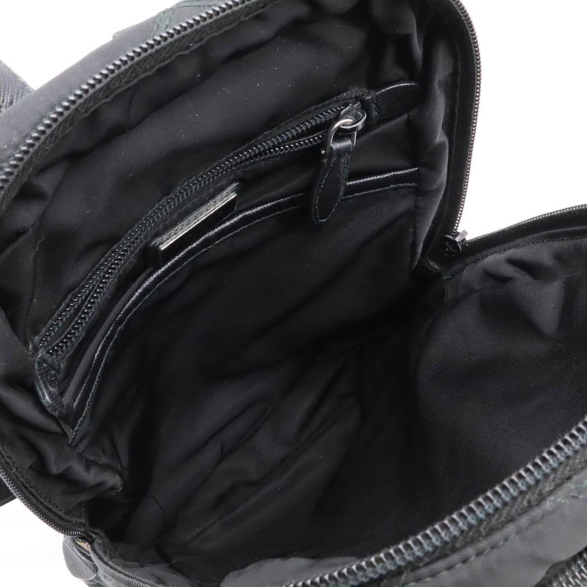 キルティング バックパック リュックサック ミニリュック ナイロン レザー NERO ブラック 黒 シルバー金具 1B01 キルティング バックパック リュックサック ミニリュック ナイロン レザー NERO ブラック 黒 シルバー金具 1B01