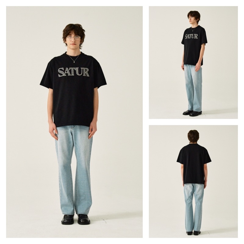 ★送料・関税込★SATUR★Logo Cross Stitch T-Shirt★ 8f4d5fb14d55e168229ce70b5639e6