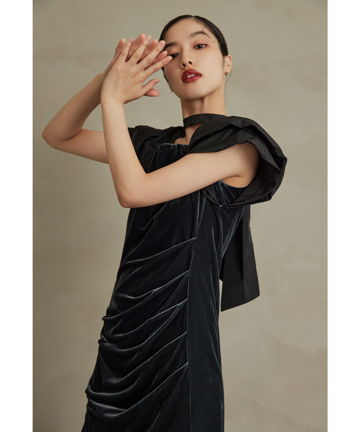 ドレープベロアドレス パーティードレス 結婚式 バルーンスリーブ ドット Iライン タイト お呼ばれ パーティー 二次会 披露宴 謝恩会 成人式 同窓会 卒業式 デート ディナー フォーマル