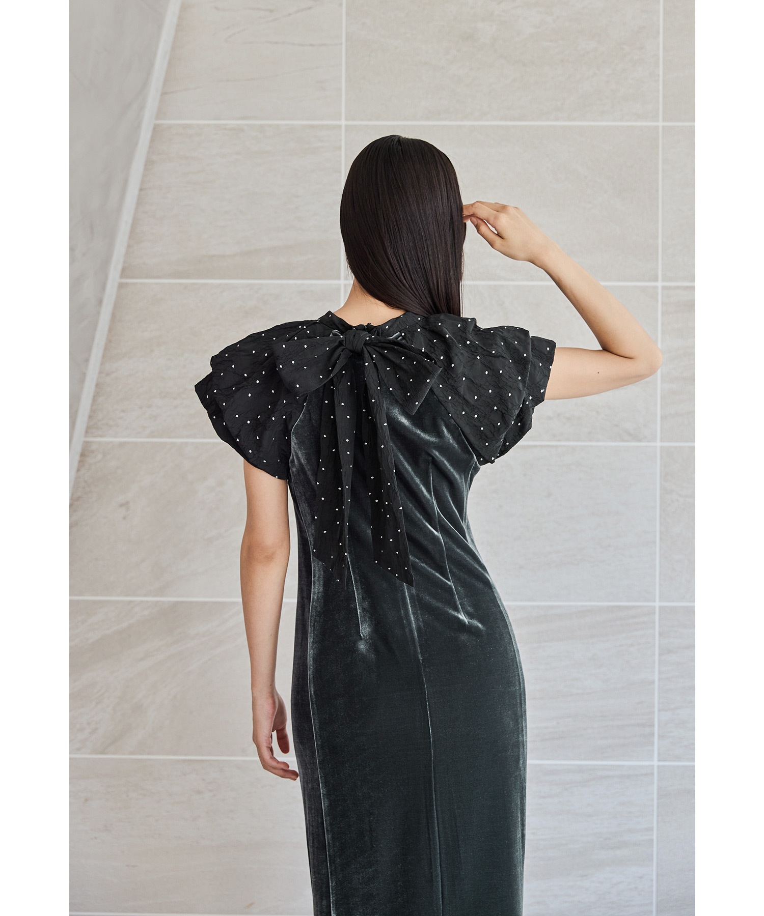 ドレープベロアドレス パーティードレス 結婚式 バルーンスリーブ ドット Iライン タイト お呼ばれ パーティー 二次会 披露宴 謝恩会 成人式 同窓会 卒業式 デート ディナー フォーマル