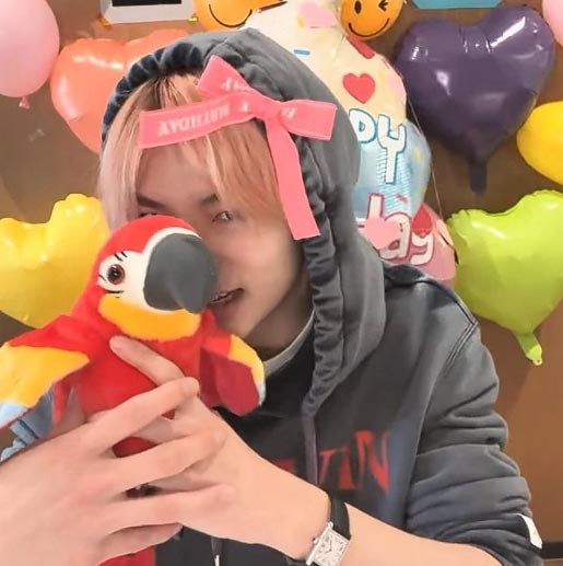 straykids ヒョンジン　愛用　振り子時計 ヒョンジンスキズ愛用振り子時計