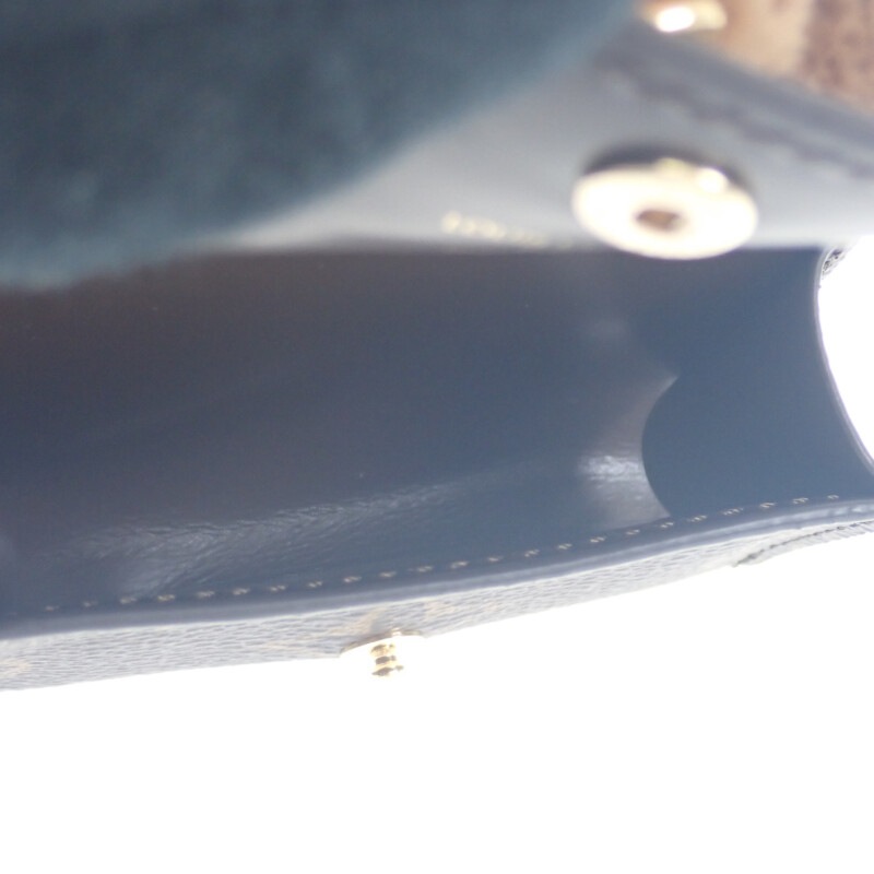 LVキュートモノグラム M01561 バッグチャーム モノグラムキャンバス ブラウン ゴールド金具 レディース 猫 キーホルダー アクセサリーケース【ABランク】 LVキュートモノグラム M01561 バッグチャーム モノグラムキャンバス ブラウン ゴールド金具 レディース 猫 キーホルダー アクセサリーケース【ABランク】