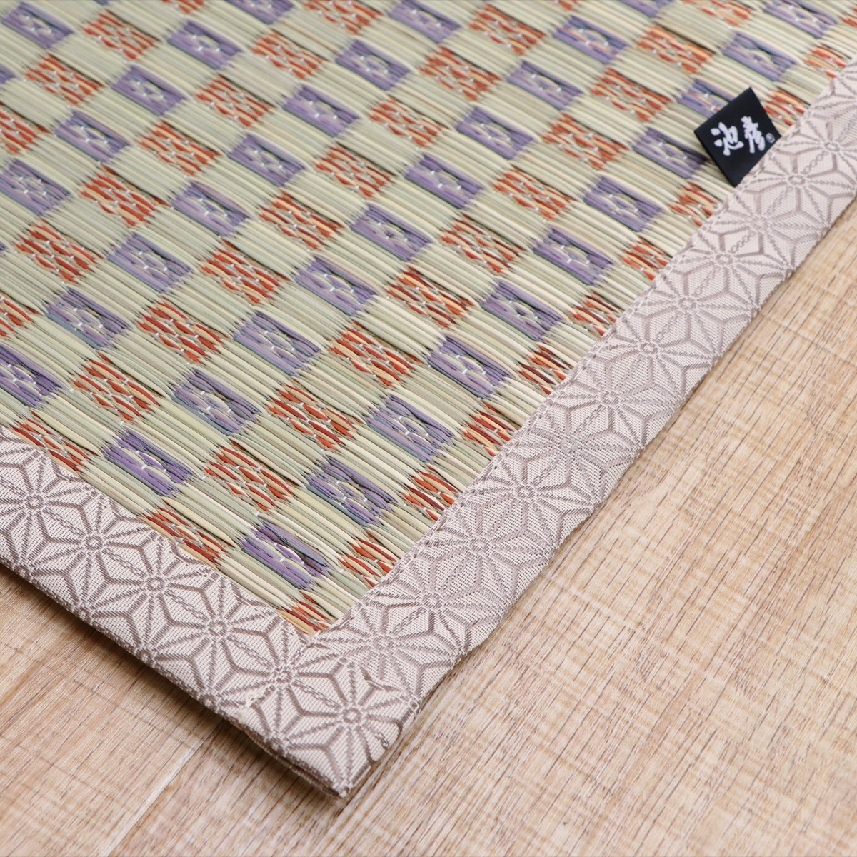 【I】【代引不可】イケヒコ 国産い草 花ござ 上敷き 西条 ベージュ 約348×352cm(江戸間8畳) カーペット ラグ 【北海道・沖縄・離島不可】【代引不可/沖縄・離島 【I】【代引不可】イケヒコ 国産い草 花ござ 上敷き 西条 ベージュ 約348×352cm(江戸間8畳) カーペット ラグ 【北海道・沖縄・離島不可】【代引不可/沖縄・離島