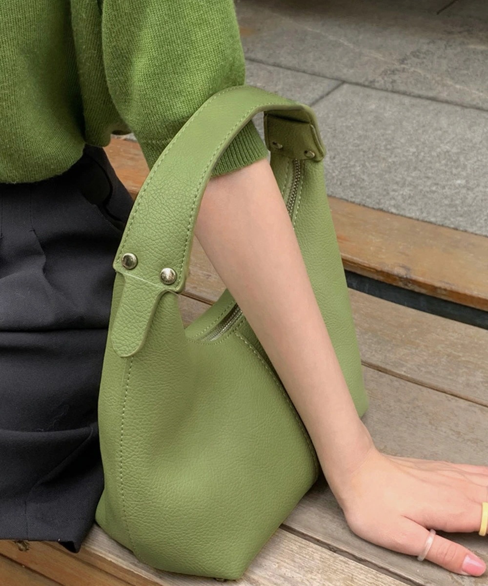 6色ブラック オフホワイト ピンクベージュ ブルー グリーン イエロー バッグ ショルダーバッグ OL 通勤 通学 鞄 韓国風ファッション インスタ 撮影 アイドルフェイクレザーワンハンドルバッグ 韓 6色ブラック オフホワイト ピンクベージュ ブルー グリーン イエロー バッグ ショルダーバッグ OL 通勤 通学 鞄 韓国風ファッション インスタ 撮影 アイドルフェイクレザーワンハンドルバッグ 韓