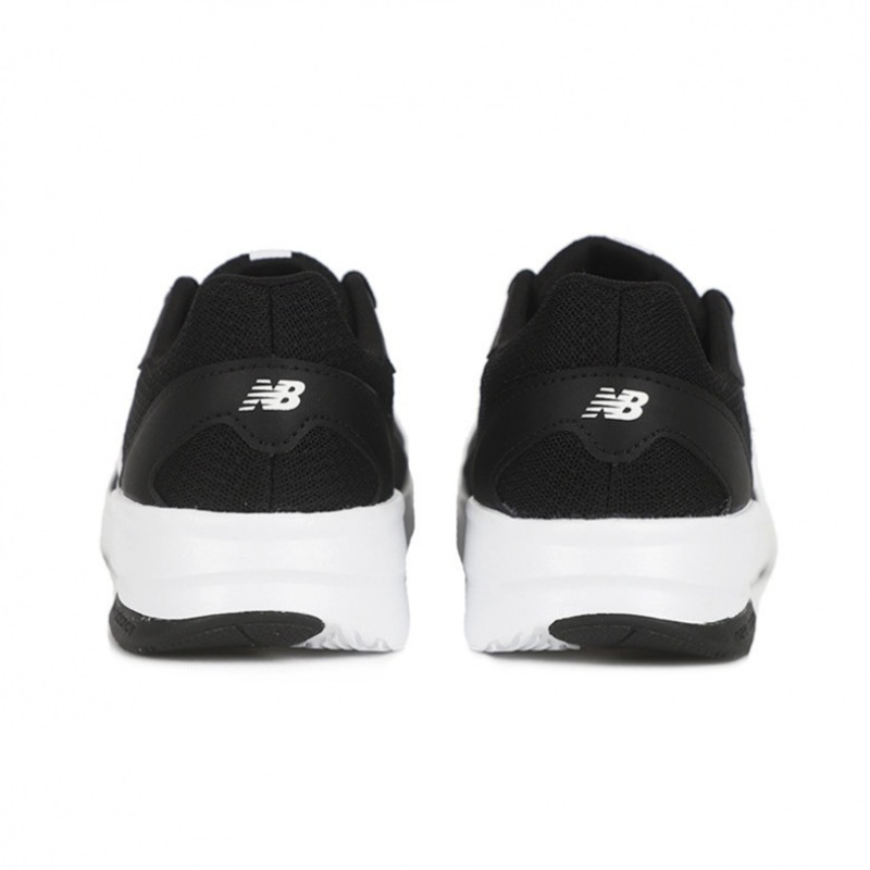 ニューバランスランニングシューズスニーカー 578 v1
