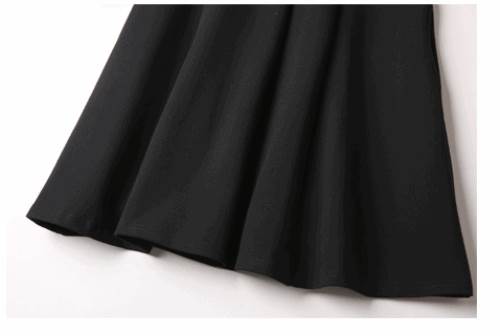 ワンピース ミニ丈 九分袖 襟付き セミフレア 切り替えデザイン ボタン かわいい 大人可愛い きれいめ シンプル 大人 上品 おしゃれ レトロ 大人女子 こなれ感 キュート ガーリー モー