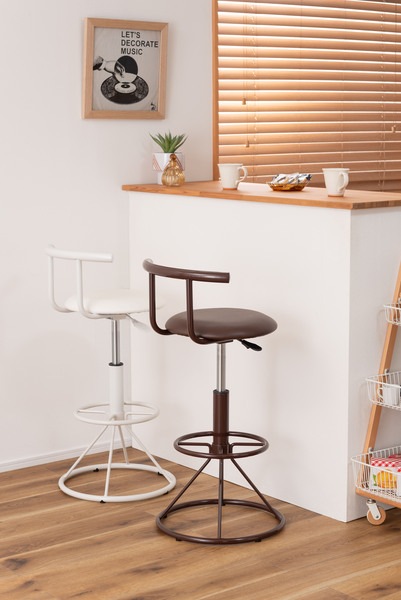 キリク キッチンハイチェア PC-105BR PC-105WH ブラウン 茶 ホワイト 白 2色 カウンターチェア ハイスツール 回転式 昇降機能付 足置き付 ソフトレザー 椅子 インテリア 家具 お キリク キッチンハイチェア PC-105BR PC-105WH ブラウン 茶 ホワイト 白 2色 カウンターチェア ハイスツール 回転式 昇降機能付 足置き付 ソフトレザー 椅子 インテリア 家具 お
