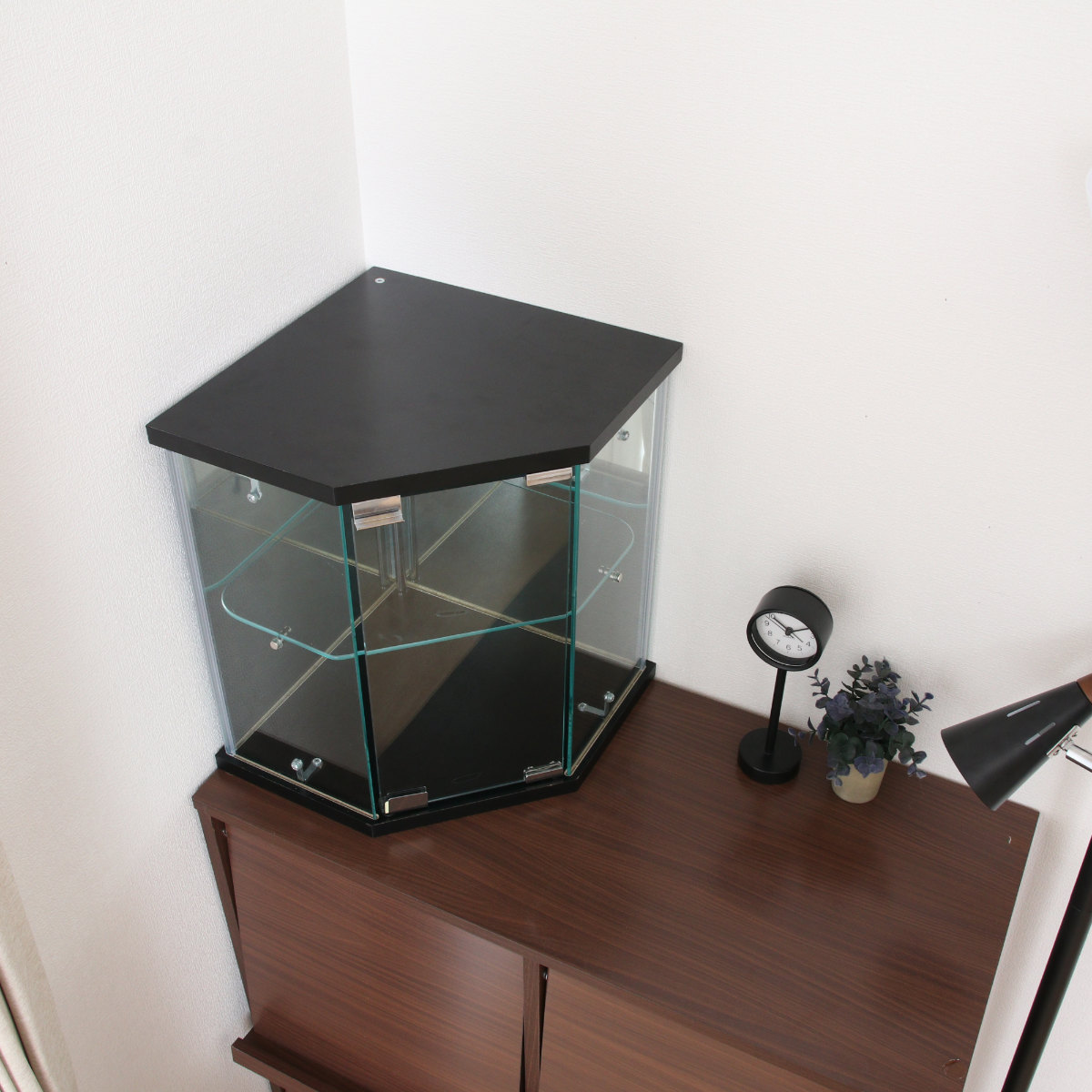 コレクションケース ガラス コーナー型 五角形 背面ミラー 卓上 コレクション ラック 棚 ディスプレイ ガラス製 全面ガラス 棚上 コーナー 収納 展示 フィギュアケース 見せる収納