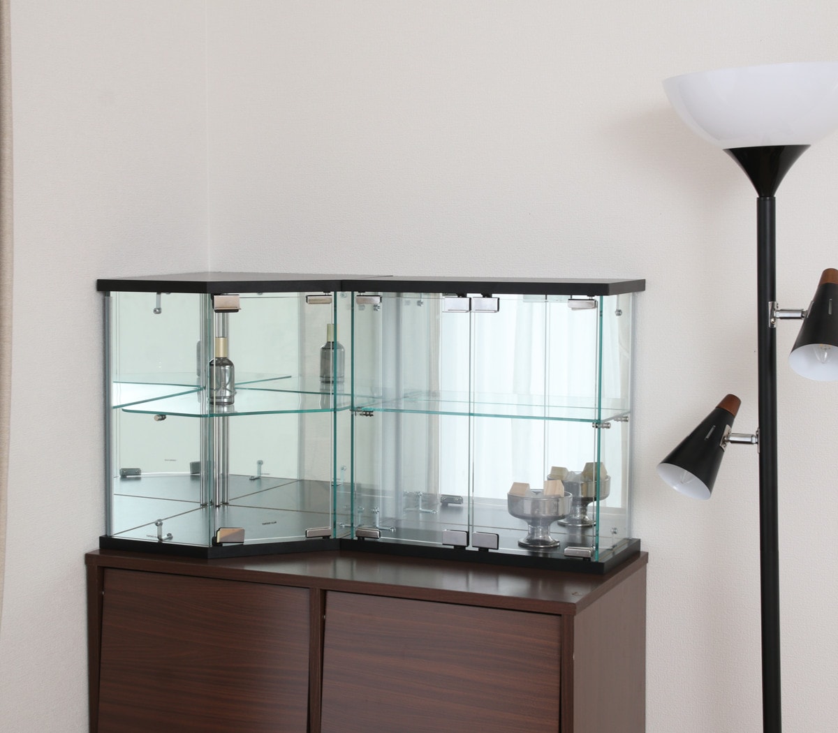 コレクションケース ガラス コーナー型 五角形 背面ミラー 卓上 コレクション ラック 棚 ディスプレイ ガラス製 全面ガラス 棚上 コーナー 収納 展示 フィギュアケース 見せる収納