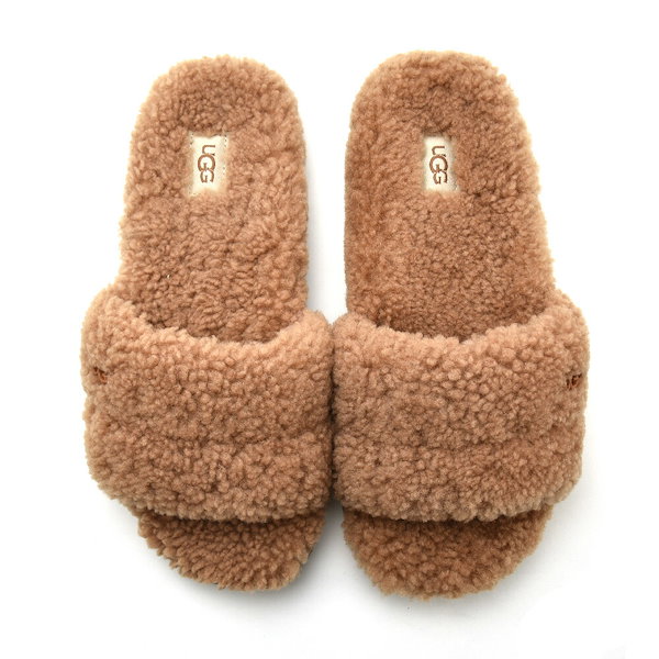 Qoo10] UGG アグ コゼッタ カーリー レディース ス