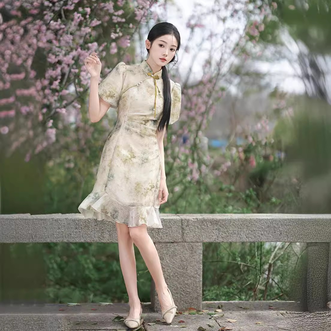 2024春夏改良チャイナドレスエレガントでスリム日常使いの新しいのエレガントなスタイル