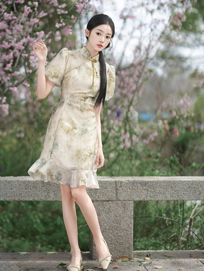 2024春夏改良チャイナドレスエレガントでスリム日常使いの新しいのエレガントなスタイル 2024春夏改良チャイナドレスエレガントでスリム日常使いの新しいのエレガントなスタイル