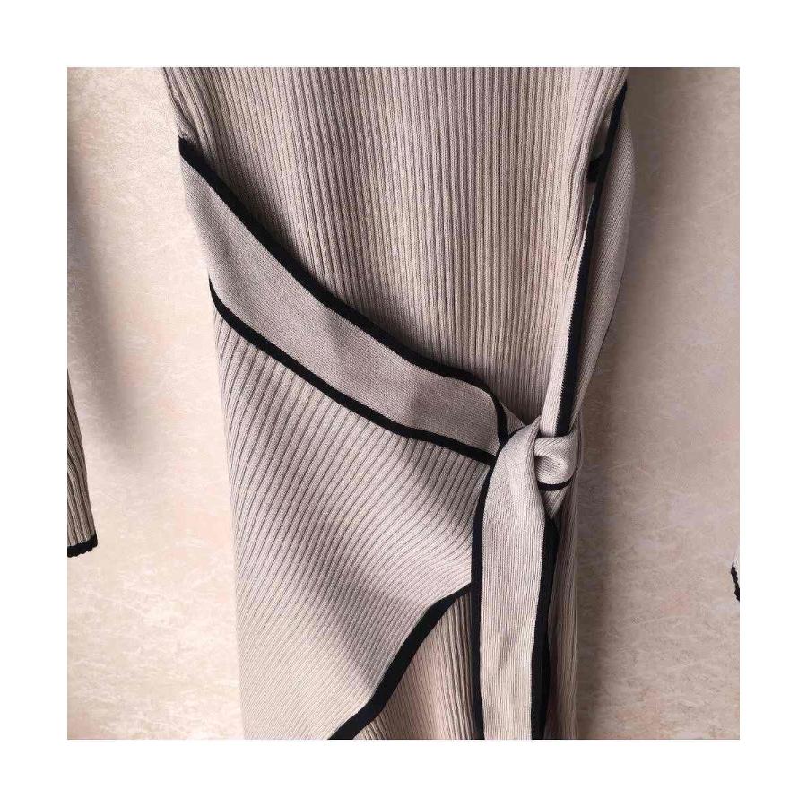 秋の新作 タイムセール 美ラインですらっと見せる！リボン付リブニットワンピース　膝下ワンピース　大人　シンプル　きれいめ　女性らしい　可愛い　タイトワンピース　韓国　ハイネッ 2枚購入で200円OFF