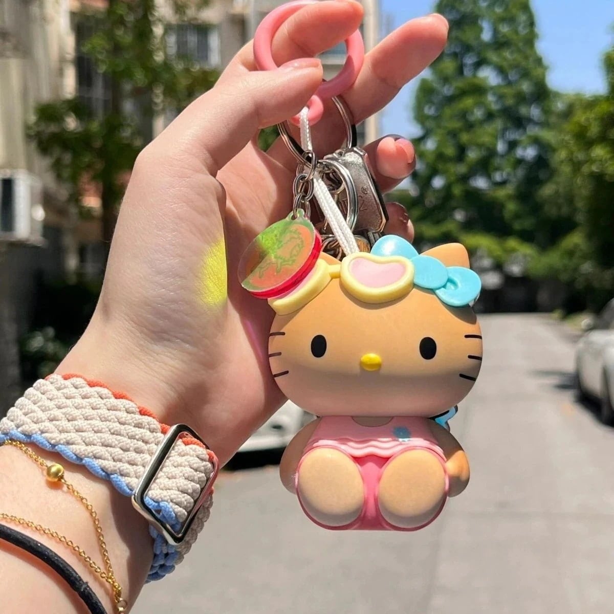 1つ買うと300個無料】キティちゃん キーホルダー 日焼けキティ