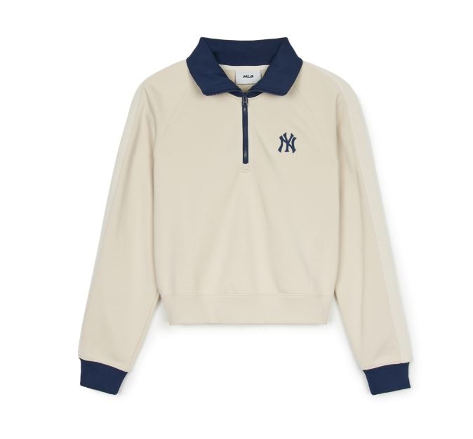 Sportive Varsity Crop Half Zip Up