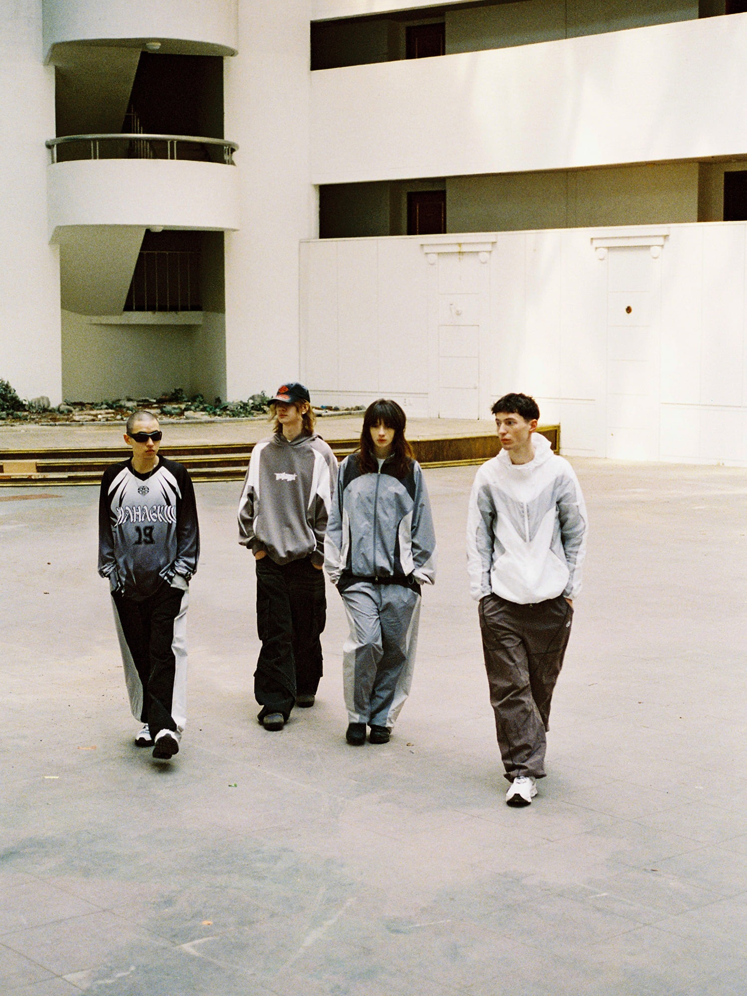 [mahagrid] ECLIPSE TRACK JACKET