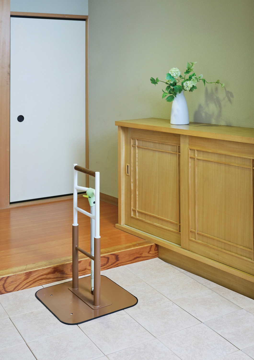 昇降式手すり 手すり 介護 医療施設 医療家具 昇降式手すり 手すり 介護 医療施設 医療家具