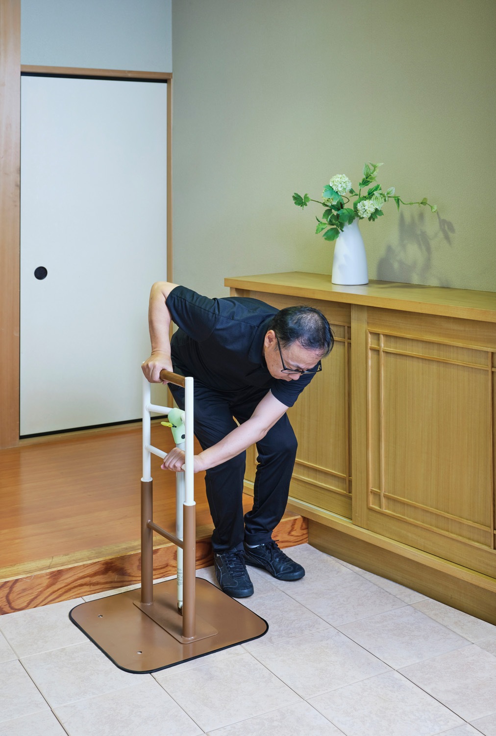 昇降式手すり 手すり 介護 医療施設 医療家具 昇降式手すり 手すり 介護 医療施設 医療家具