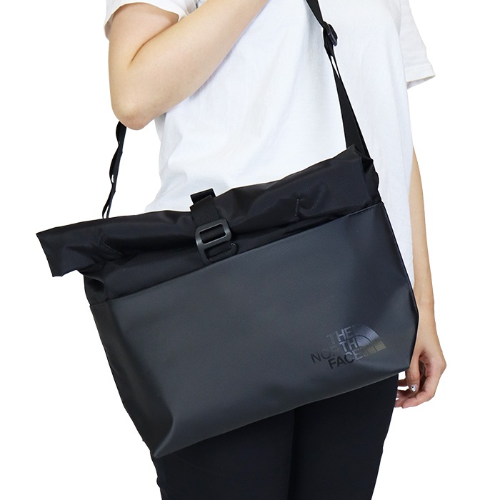 【SHOPクーポンあり】ベースキャンプメッセンジャーバッグ ユニセックス NF0A8B21 容量9.4L 日常使い 旅行 お出かけ フェス アウトドア スポーツ 男女兼用 メンズ レディース 【SHOPクーポンあり】ベースキャンプメッセンジャーバッグ ユニセックス NF0A8B21 容量9.4L 日常使い 旅行 お出かけ フェス アウトドア スポーツ 男女兼用 メンズ レディース