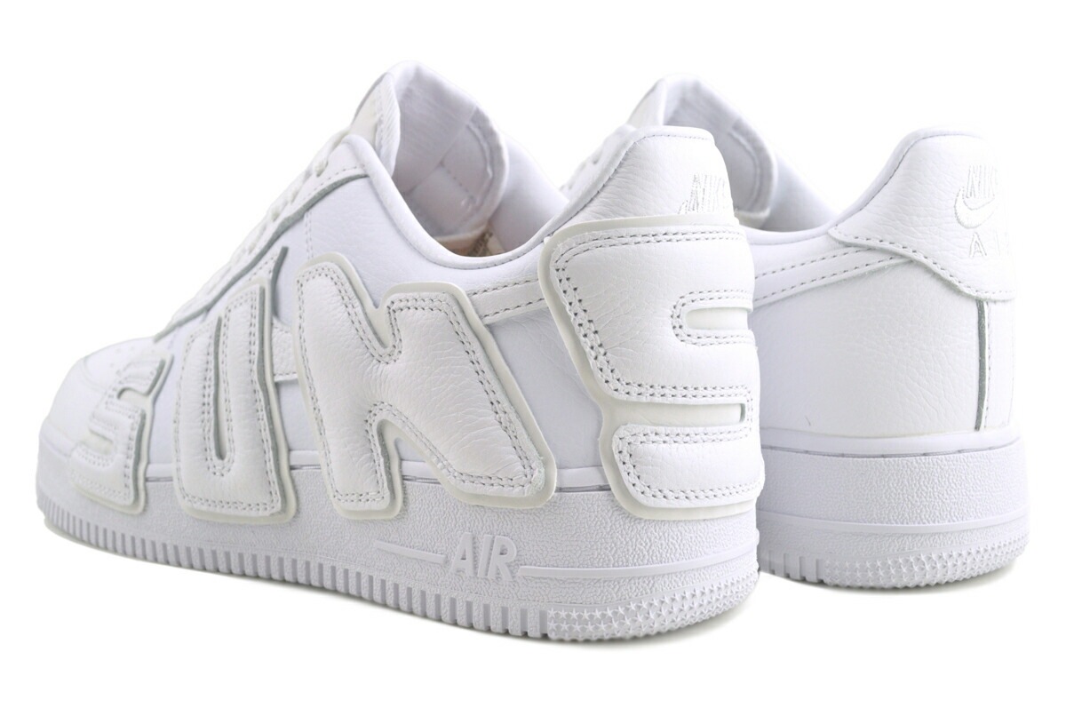 エアフォース 1 ロー SP カクタス プラント フリーマーケット ホワイト コラボ シンシア・ルー CPFM fq7069-100