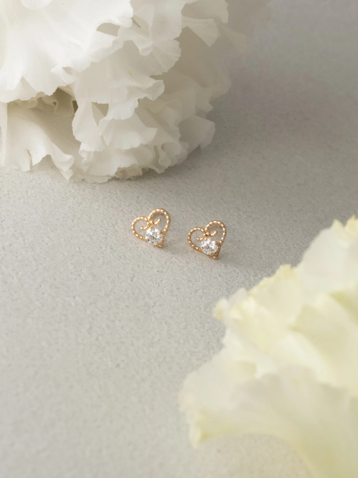 一粒 宝石 in ヴェネチア ハート ピアス K10 華奢 ダイヤ ゴールド イエローゴールド 誕生石 4月