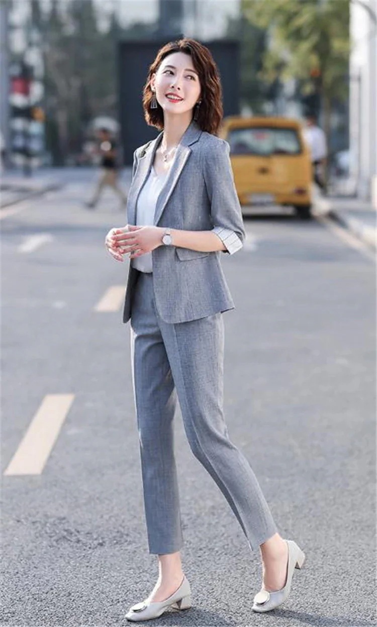 韓国の人気発 早い者勝ち 作業着 スーツ 新作 韓国語 ファッション 百掛け シンプル スーツ 業務服 気質 トレンド エレガント カジュアル スーツ 気高い