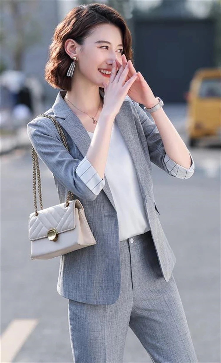 韓国の人気発 早い者勝ち 作業着 スーツ 新作 韓国語 ファッション 百掛け シンプル スーツ 業務服 気質 トレンド エレガント カジュアル スーツ 気高い