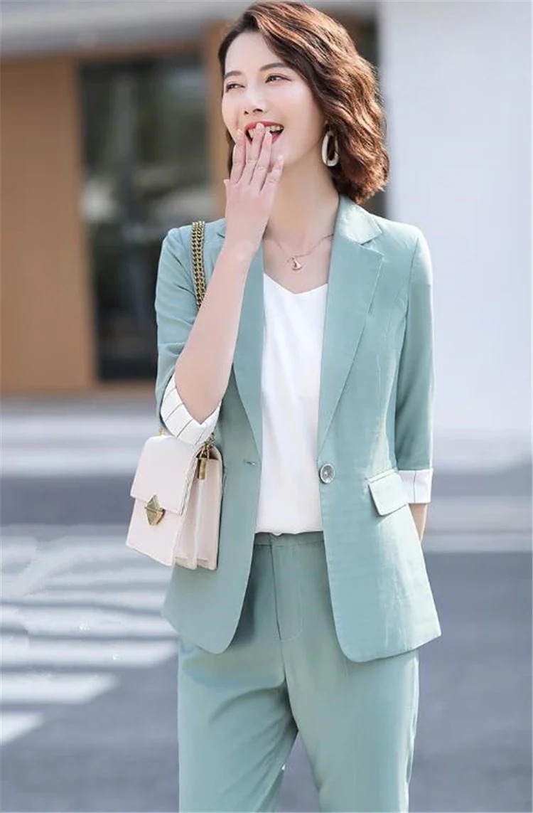 韓国の人気発 早い者勝ち 作業着 スーツ 新作 韓国語 ファッション 百掛け シンプル スーツ 業務服 気質 トレンド エレガント カジュアル スーツ 気高い