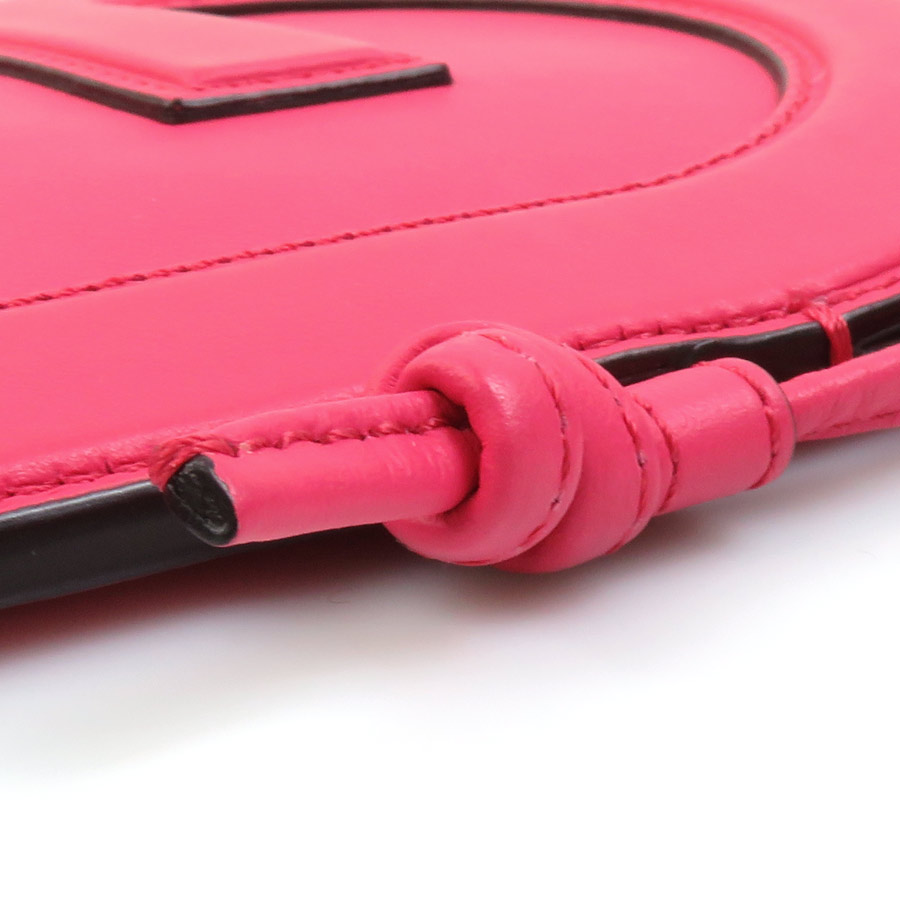 FENDIフェンディ FENDI スマートフォンケース レザー ピンク