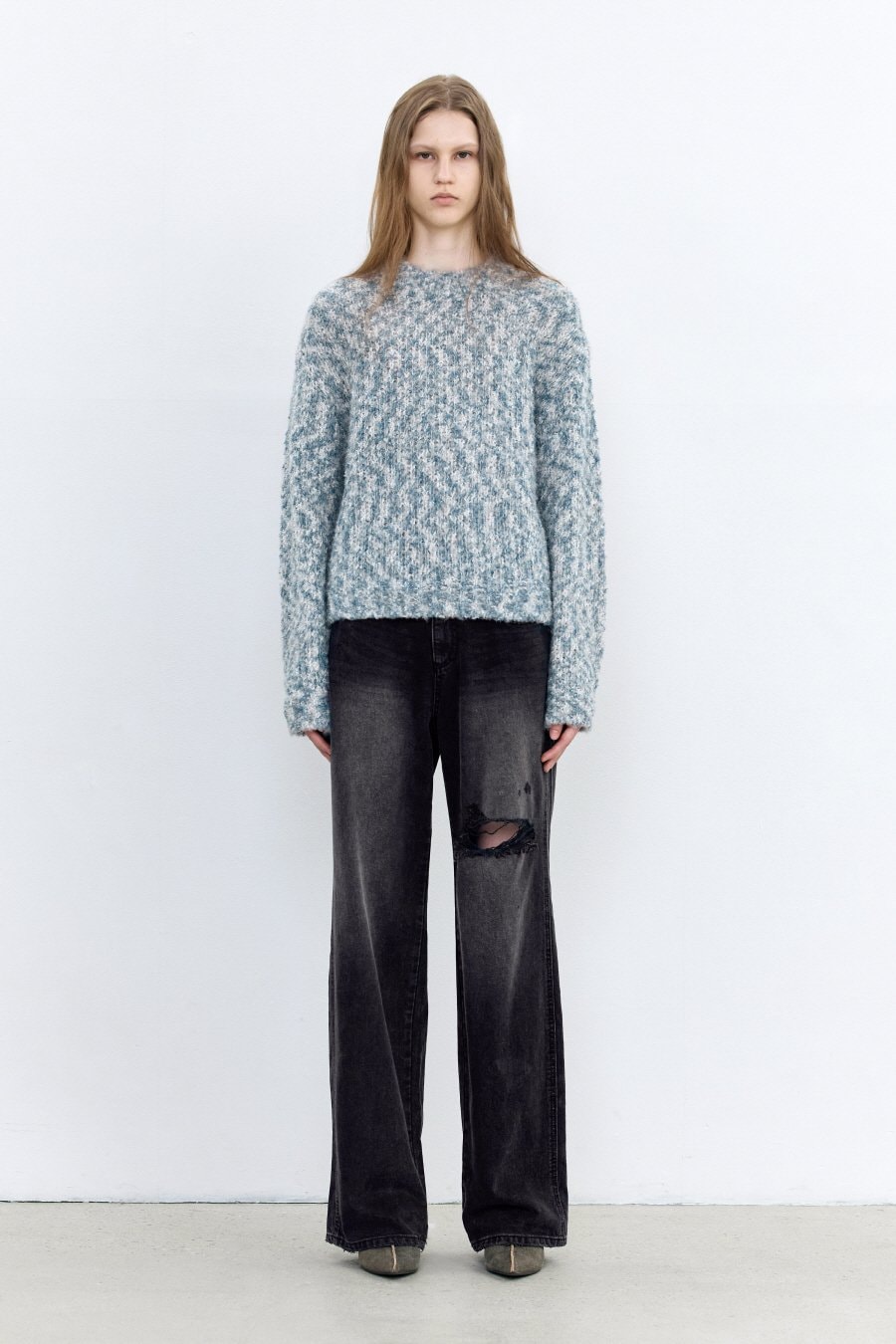 【INSILENCE】 MULTI BOUCLE KNITWEAR : GREY BLUE