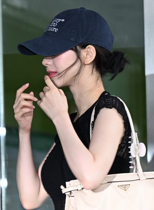 Qoo10] LAZYZ 100%公式正規品 aespa カリナ