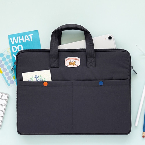 ローマネブランチブラザープードルミディアムラップトップポーチ ローマネブランチブラザープードルミディアムラップトップポーチ