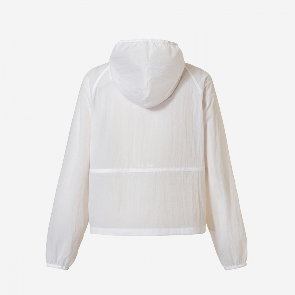 ニューバランス女性用超軽量リップストップウーブンウインドブレーカー NBNME2W512-(10) ホワイト