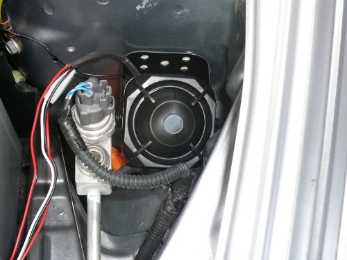 カーセキュリティー（自動車盗難防止装置） 予備の遠隔制御サービスにおける簡単なインストールのカーセキ