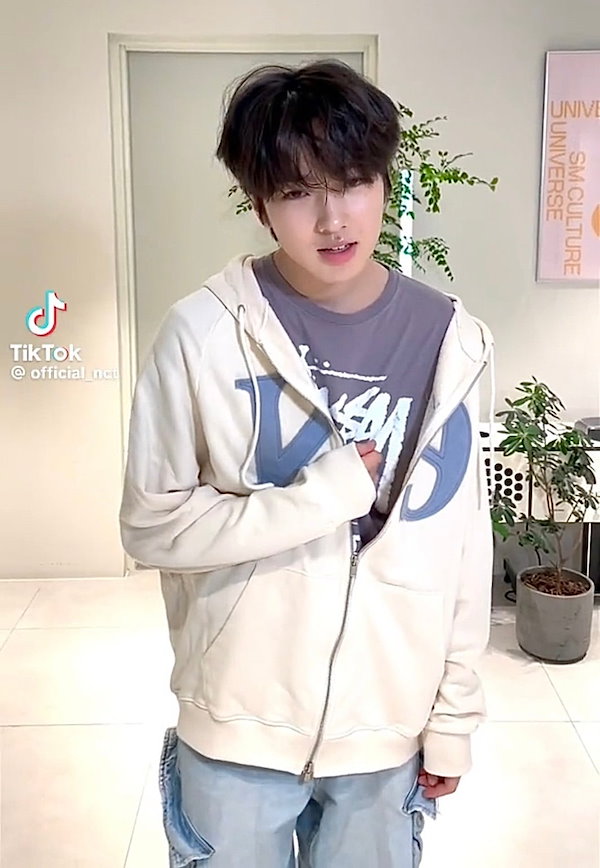 TXT ボムギュ NCT WISH サクヤ 着用 as if calie ☆TXT ボムギュ / NCT WISH サクヤ 着用！！【asif CALIE