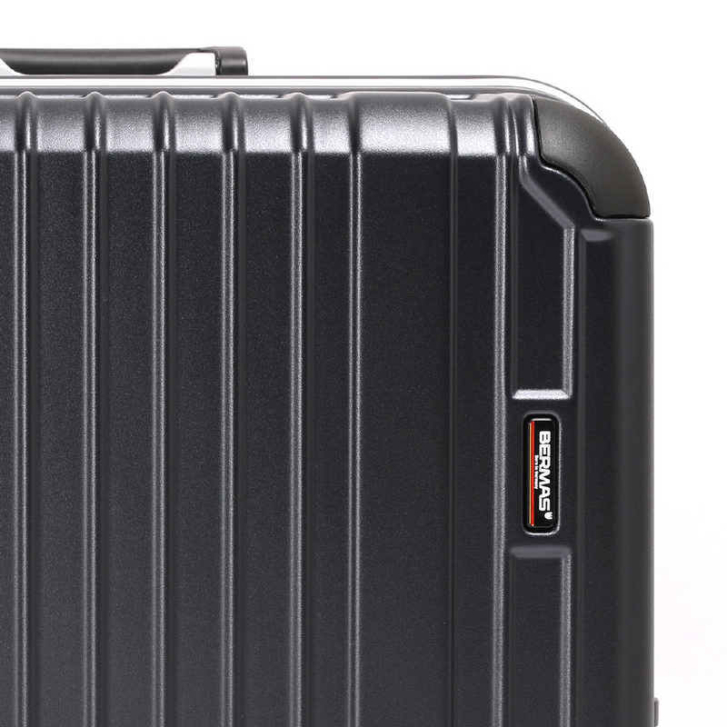 BERMAS　フレームタイプ ハードスーツケース 静音ストッパーキャスター 宿泊目安：7泊以上 (88L) ヘリテージ2 TSAロック搭載 ネイビー　6053460