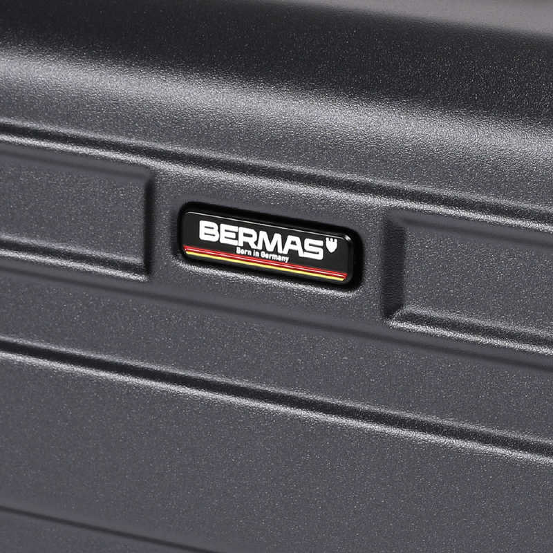 BERMAS　フレームタイプ ハードスーツケース 静音ストッパーキャスター 宿泊目安：7泊以上 (88L) ヘリテージ2 TSAロック搭載 ネイビー　6053460