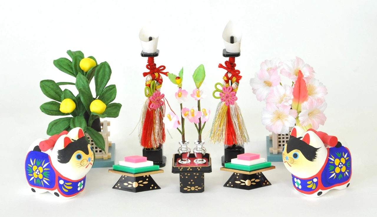 雛人形 ひな人形 お雛様 おひなさま かわいい 手作り 2025年 新作 秀光 限定品 送料無料 コンパクトミニ 初節句 ひな祭り 木目込み 段 十五人 15人 ここはる 心春 男雛 女雛 狛犬 こま 雛人形 ひな人形 お雛様 おひなさま かわいい 手作り 2025年 新作 秀光 限定品 送料無料 コンパクトミニ 初節句 ひな祭り 木目込み 段 十五人 15人 ここはる 心春 男雛 女雛 狛犬 こま