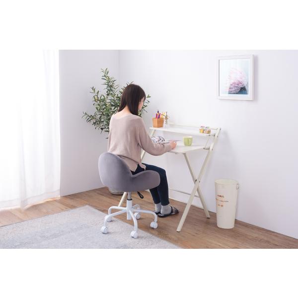 デスクチェア 椅子 オフィスチェア かわいい ガーリー フェミニン 女の子 女子 デザイン 丸み コロンとした キャスター付き 背もたれ 昇降式 回転式 デスクチェア 椅子 オフィスチェア かわいい ガーリー フェミニン 女の子 女子 デザイン 丸み コロンとした キャスター付き 背もたれ 昇降式 回転式