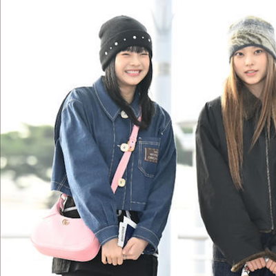 Qoo10] 【NewJeans ハニ着用】正規品 C : バッグ・雑貨