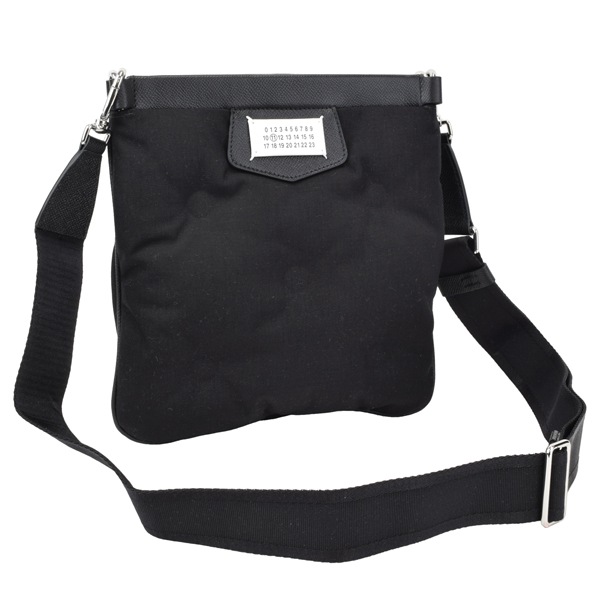 Maison Margiela メゾンマルジェラ GLAM SLAM SPORT FLAT POCKET/クロスボディバッグ ショルダーバッグ/SB2WG0008 P1511 T8013 Maison Margiela メゾンマルジェラ GLAM SLAM SPORT FLAT POCKET/クロスボディバッグ ショルダーバッグ/SB2WG0008 P1511 T8013